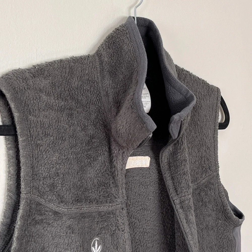 Patagonia Better Sweater Fleece Vest Gray Full Zip Sleeveless‎